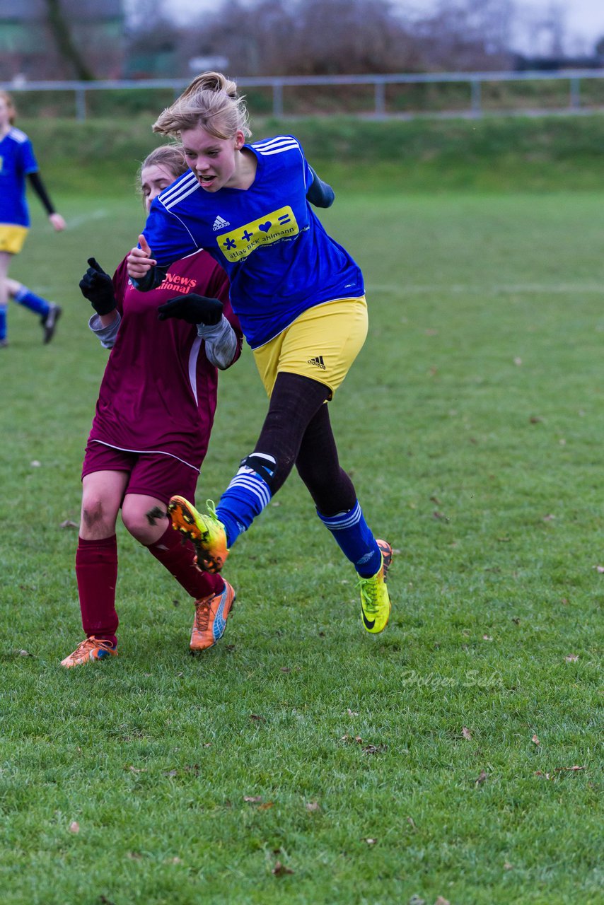 Bild 250 - B-Juniorinnen TSV Gnutz o.W. - SV Henstedt Ulzburg II : Ergebnis: ca. 5:0